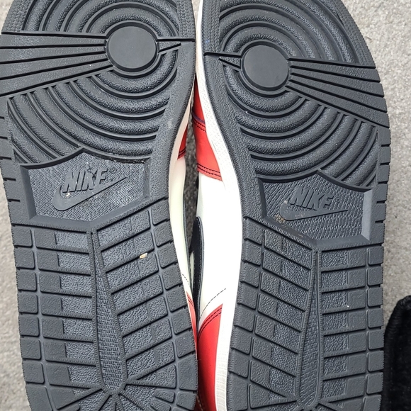 Air Jordan 1 SB - Picture 6 of 8